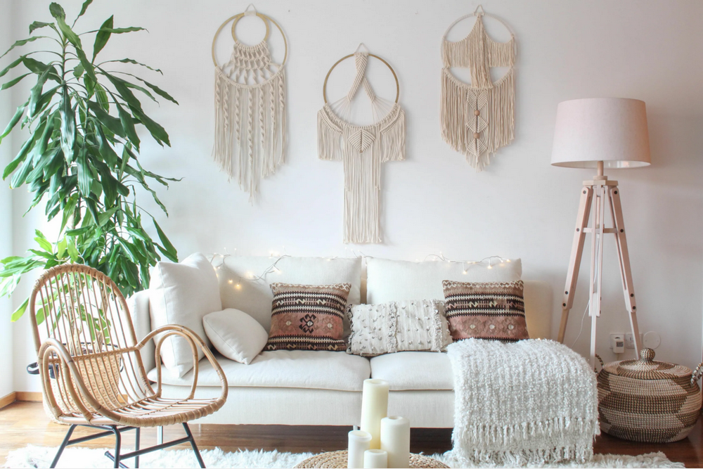 Creative ways to decorate room with DIY wall art